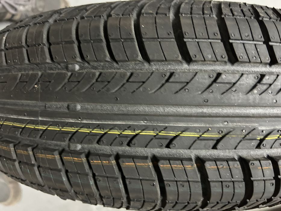 Jante R14 com pneu 175/65 como novo