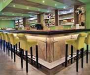 HOTEL recepcja BAR aranżacja UNIKAT fornir KAMIENNY w ROLCE naturalny
