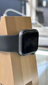 Apple Watch 4 44mm Space Gray QFSZ магазин/гарантія/годинник
