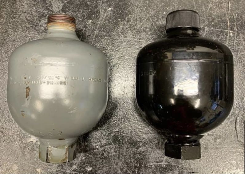 Napełnianie akumulatorów hydraulicznych azotem