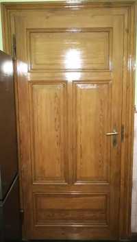 Drzwi drewniane zabytkowe
