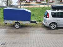 Przyczepa jednoosiowa zabudowana, zamykana na klucz 131cmx238cmx130cm