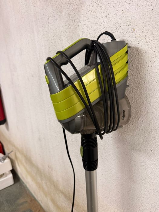 Aspirador de pé alto