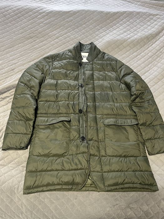 продам утепленый пуховик zara