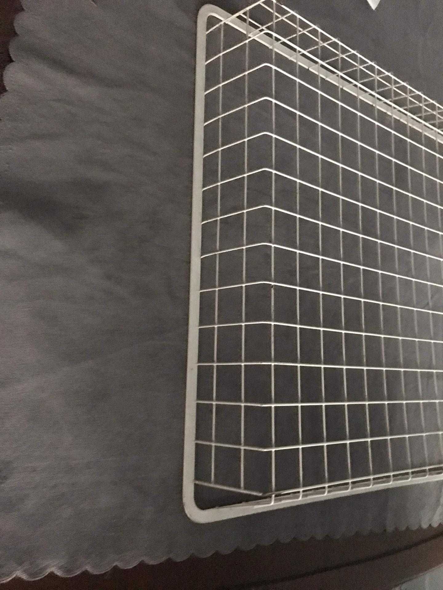 Cesto em arame - branco - Marca Elfa
