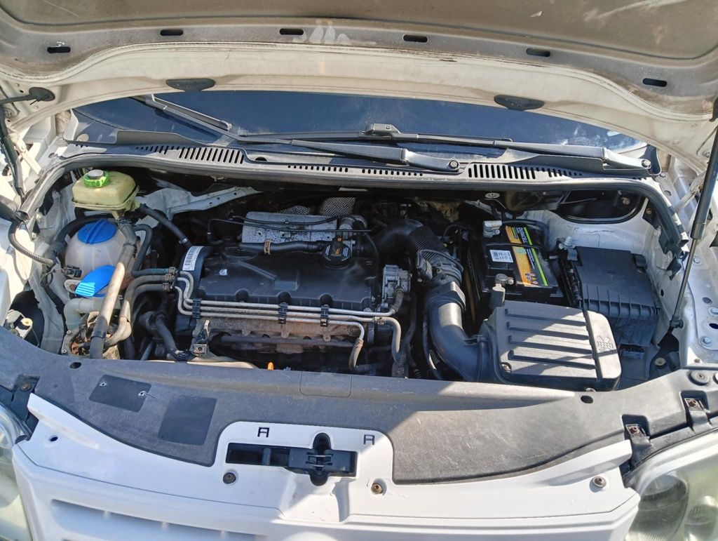 VW Caddy 2008 r., poj.2000cm SDI diesel, zarejestrowany