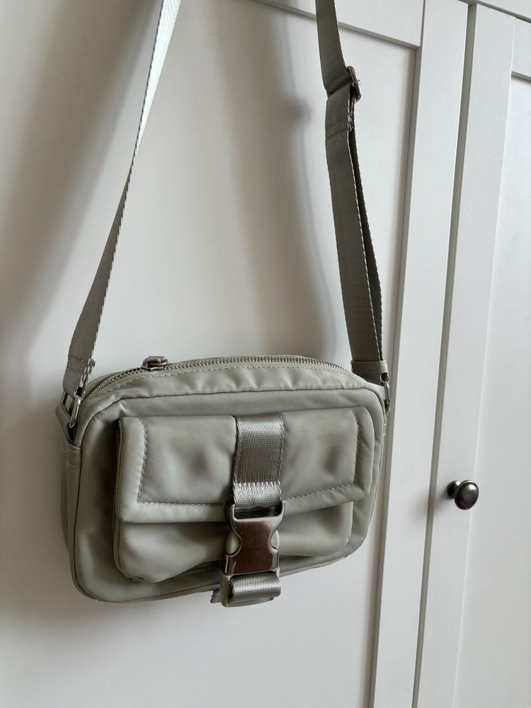H&M Torebka miętowa na ramię camera bag z szerokim paskiem