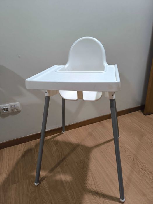 Cadeira alta de refeição bebé