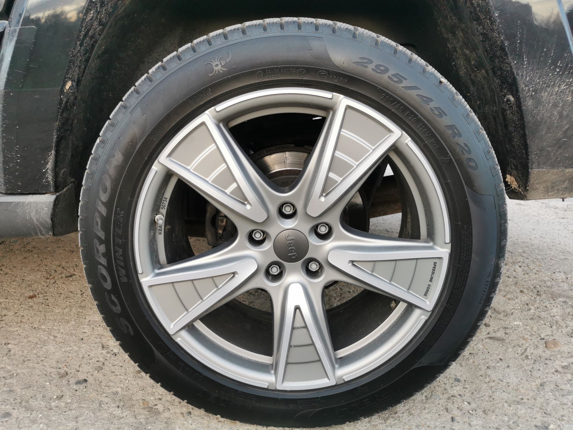 Koła felgi opony JEEP Grand Cherokee DODGE CHRYSLER 5x127 295/45R20