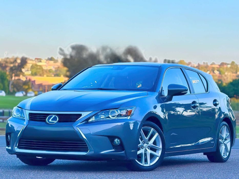 Lexus CT Hybrid 200h      2017