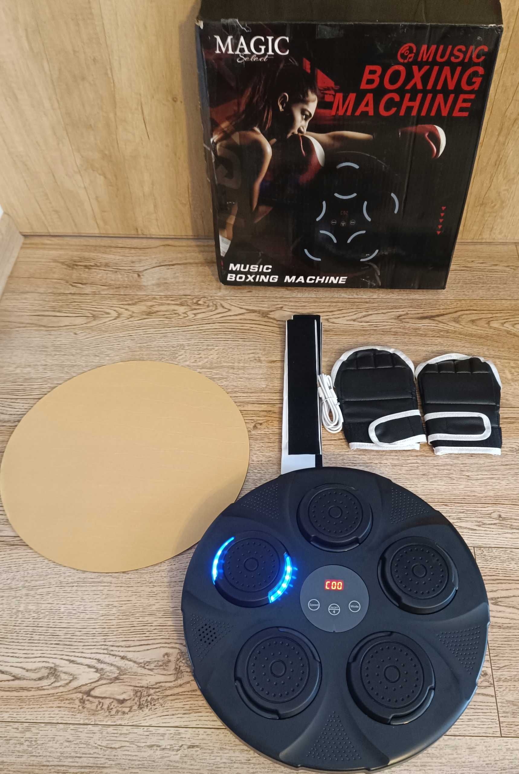 Muzyczna maszyna bokserska MAGIC SELECT PLUS RĘKAWICZKI