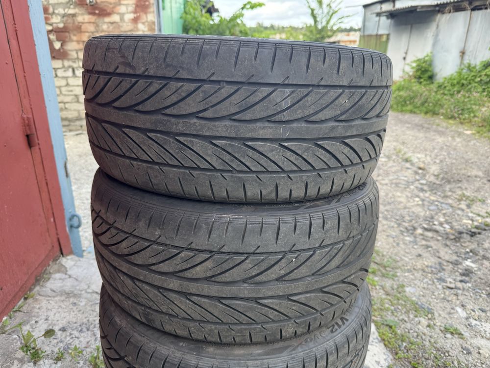 215/40 R16 - Hankook Ventus V12 Evo
