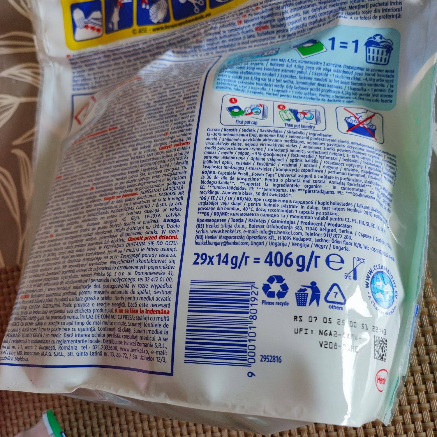 Kapsułki do prania ,płyn do płukania + ściereczki z mikrofibry gratis