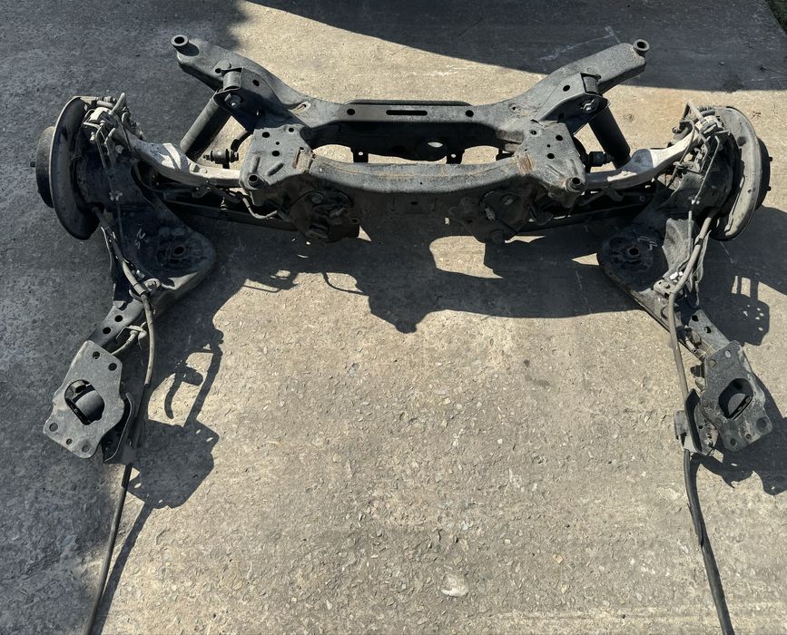 Ричаг Nissan Qashqai цапфа Ниссан супорт стойка Ніссан Кашкай балка