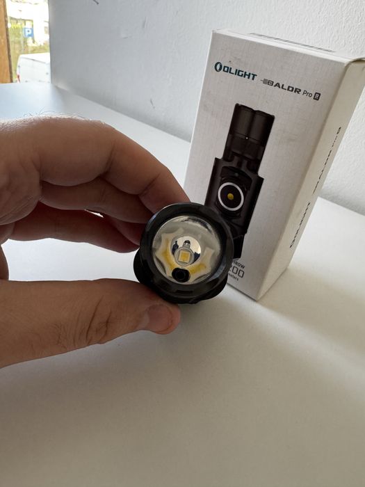 Olight BALDR Pro R - Latarka z celownikiem laserowym - Jak nowa!