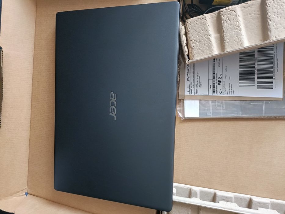 Acer aspire 3 nowy nie uzywany