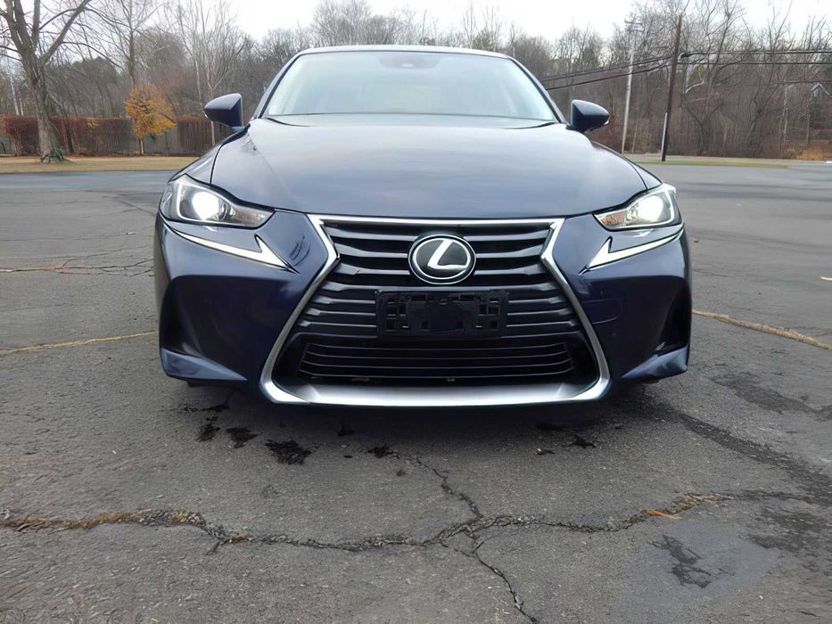 Lexus IS 300      2017