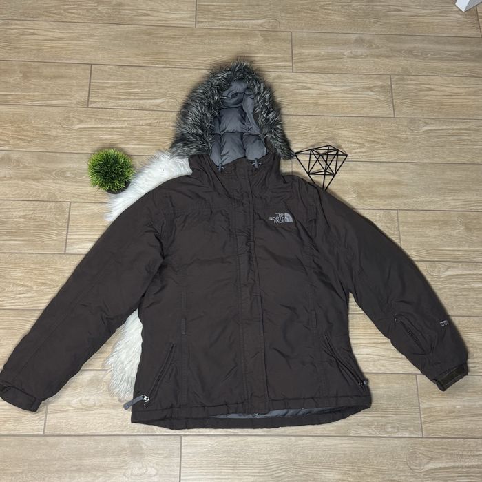 жіноча зимова куртка пуховик the north face L оригінал 550