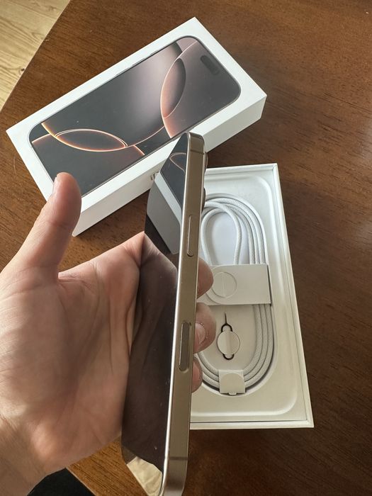 Iphone 16 Pro c/garantia