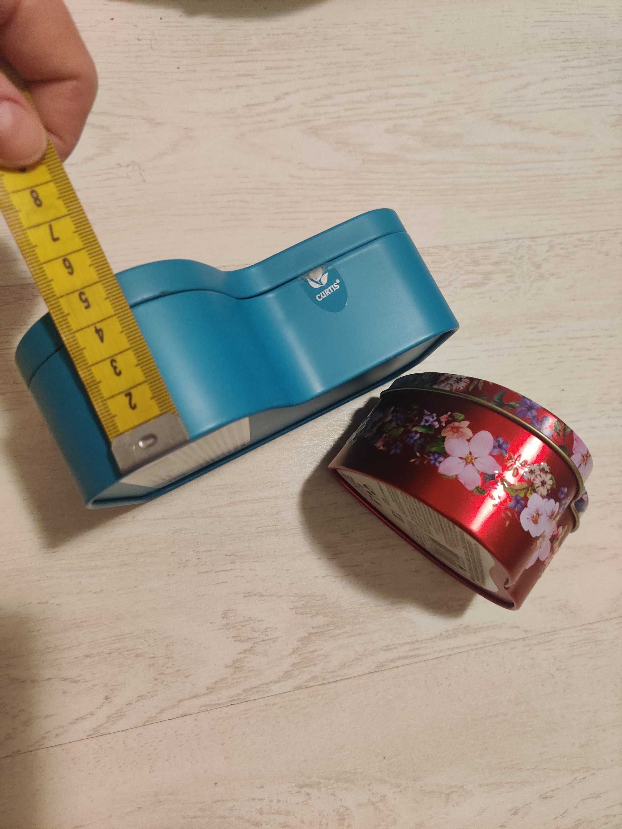 Продам набір жестяні банки -2 шт