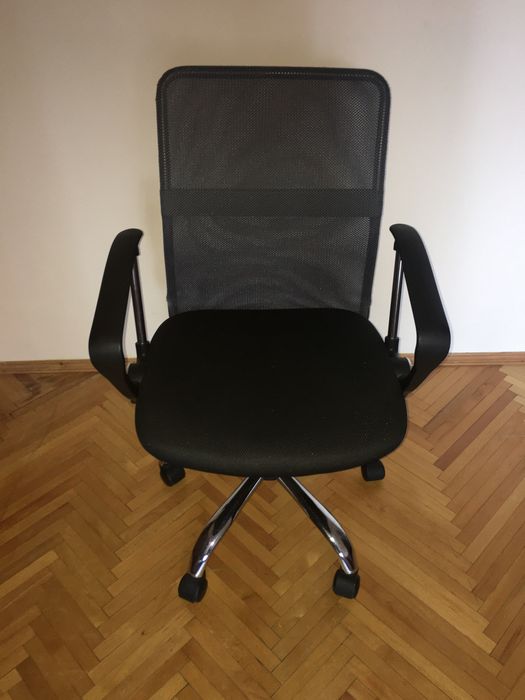 Крісло офісне black