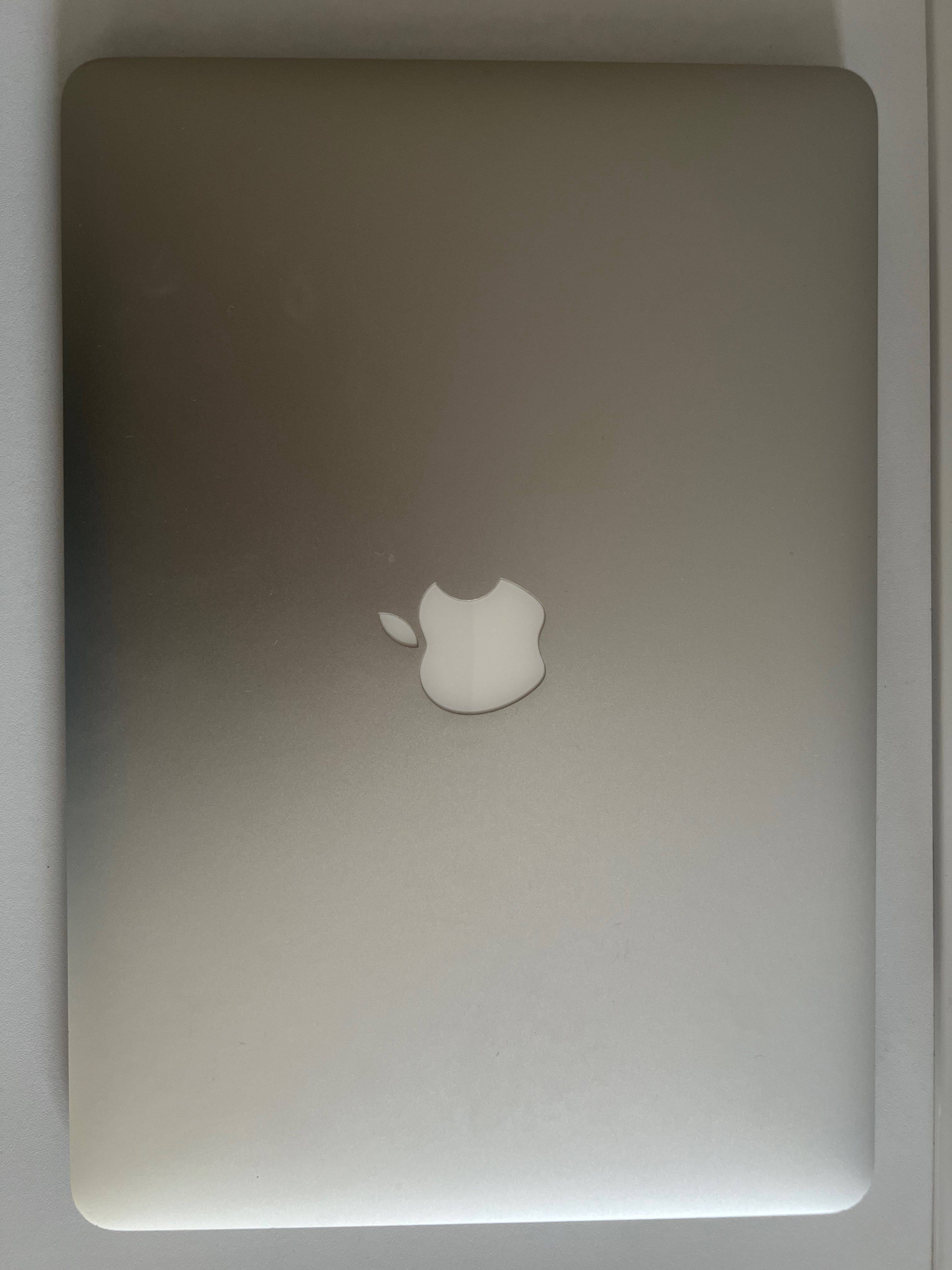MacBook Air bardzo dobry stan