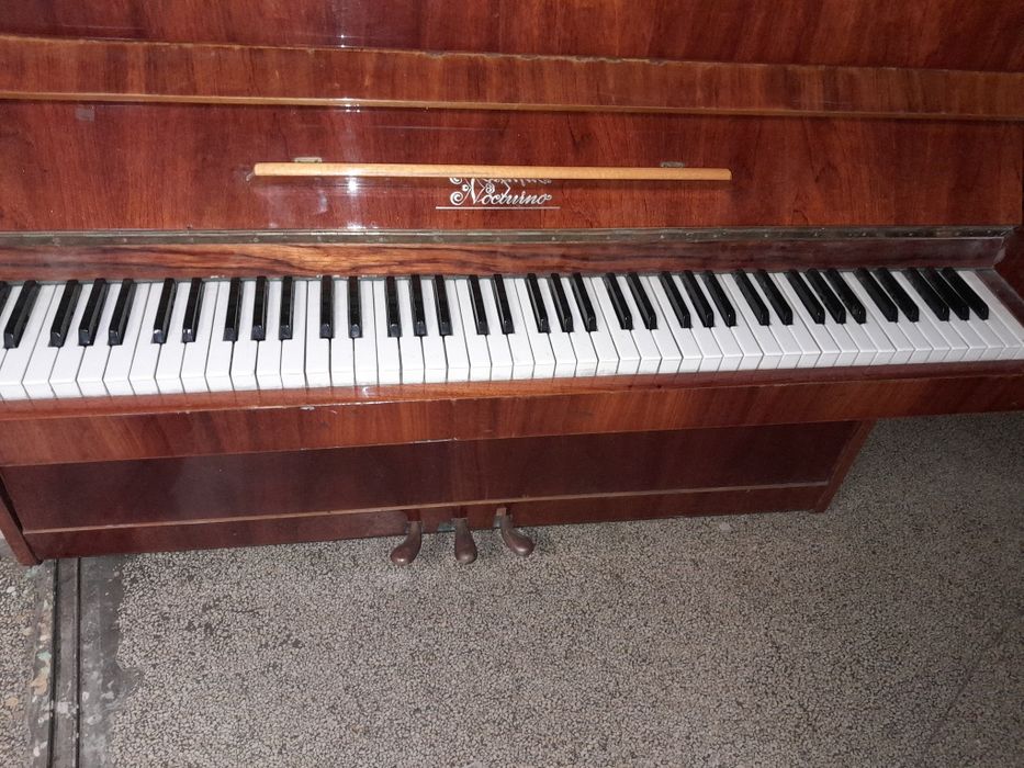 Sprzedam pianino Nocturno