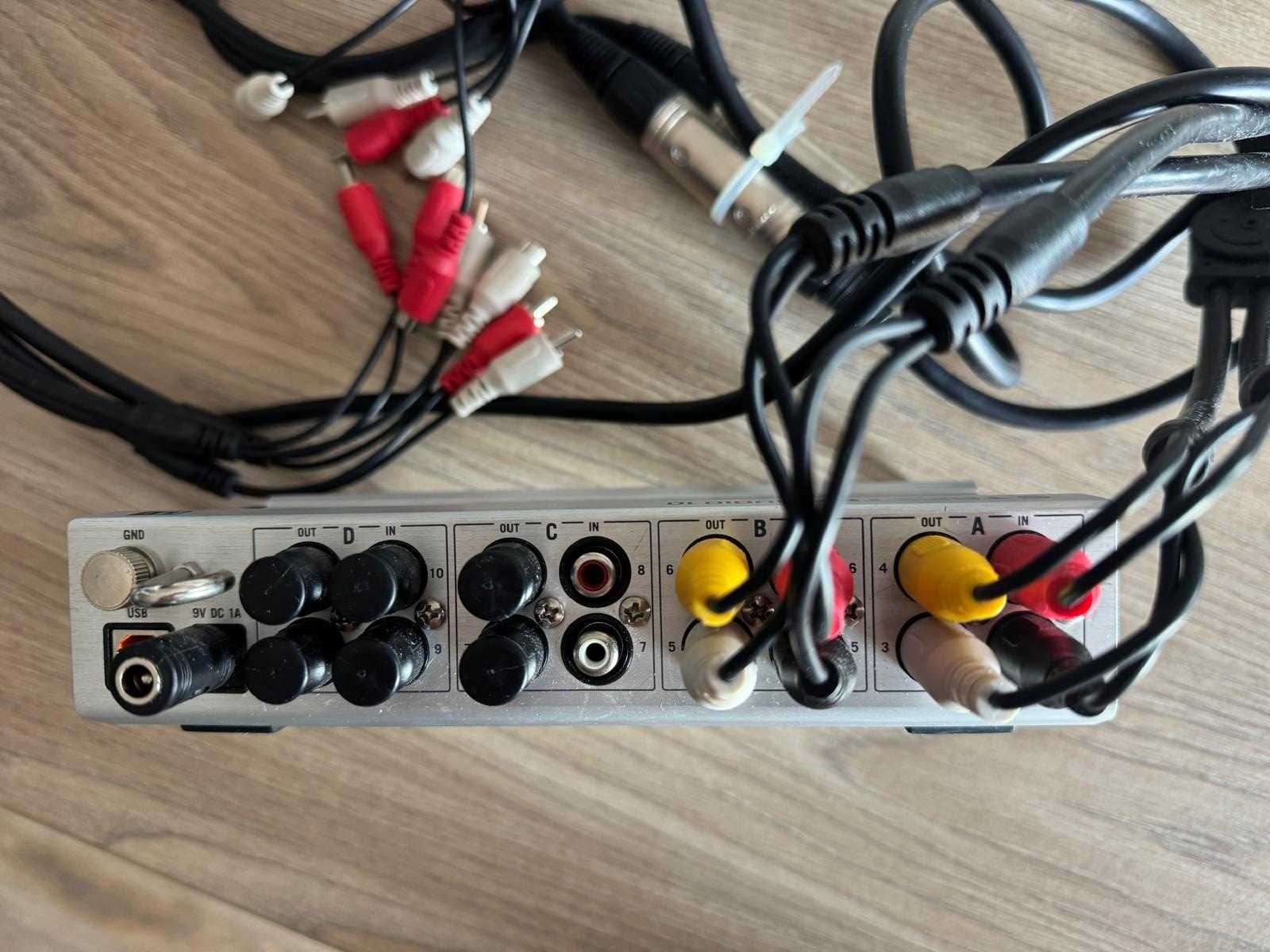 Native Instruments TRAKTOR Audio 10 w super stanie!! cały zestaw!