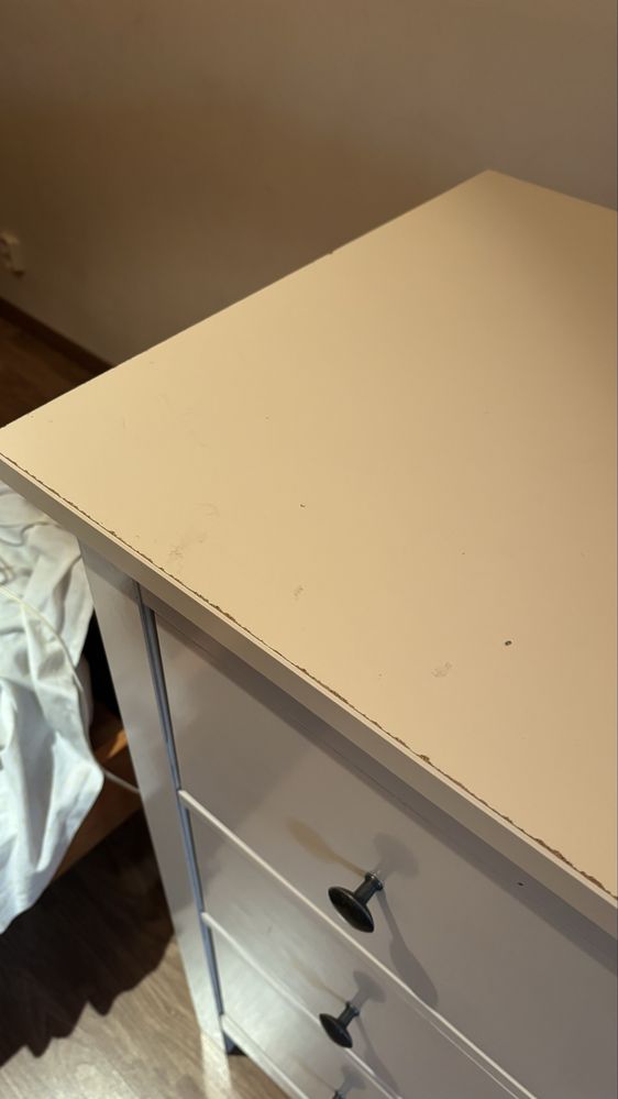 Cómoda IKEA HEMNES 8 gavetas