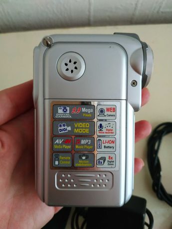 Видеокамера цифровая DigiLife DDV-7000