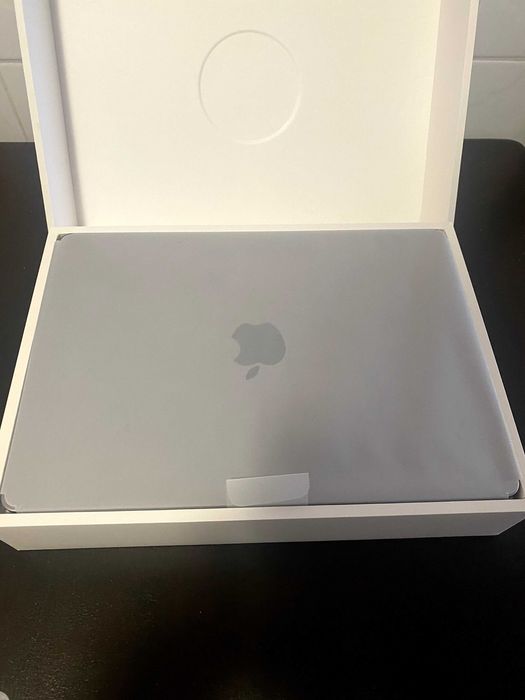 MacBook Air M3 - 13,6 16GB 512GB SSD 2024, idealny