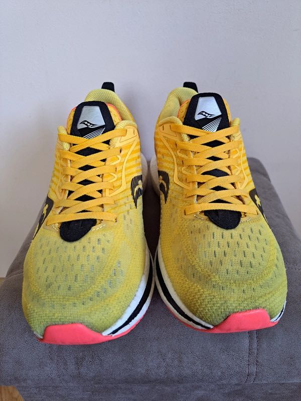 Buty Saucony Endorphin Speed 2 rozm. 41 do biegania