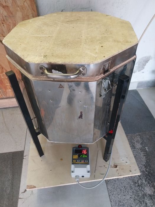 Piec w wypalania ceramiki Pyrotec 45l