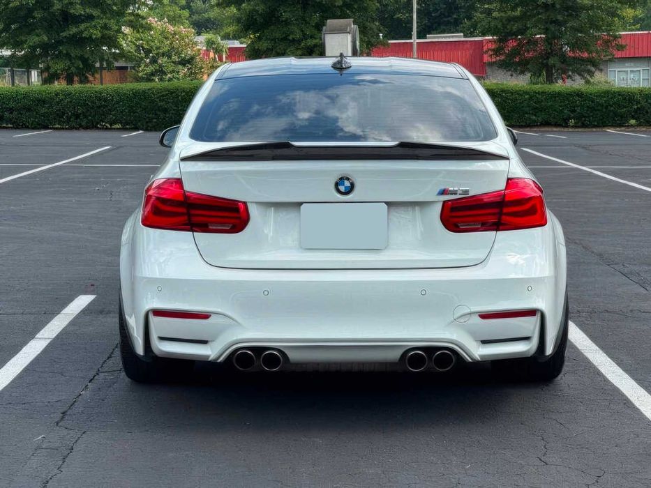 BMW M3      2017