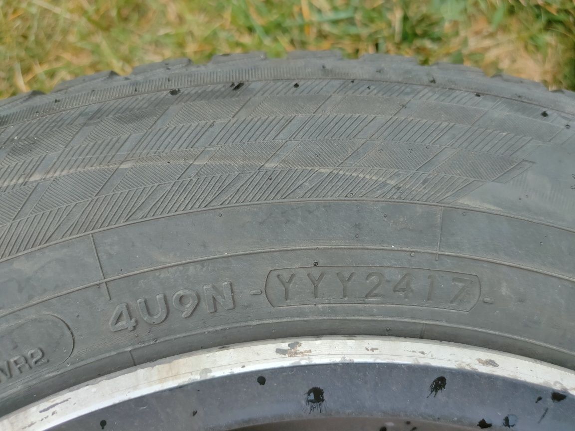 Sprzedam koła 195/65/15, opony zimowe Yokohamaa