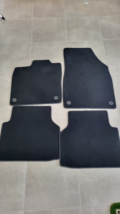 Килимки Audi Q4 e-tron оригінал