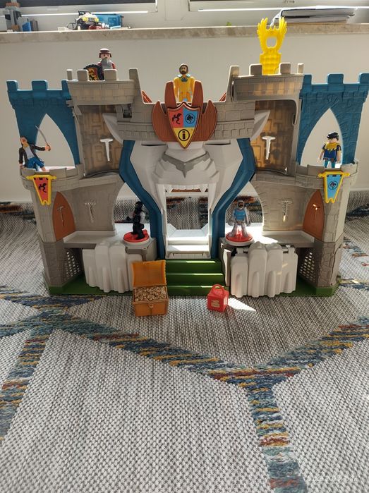Zamek królewski Imaginext od Fischer- Price + Smok