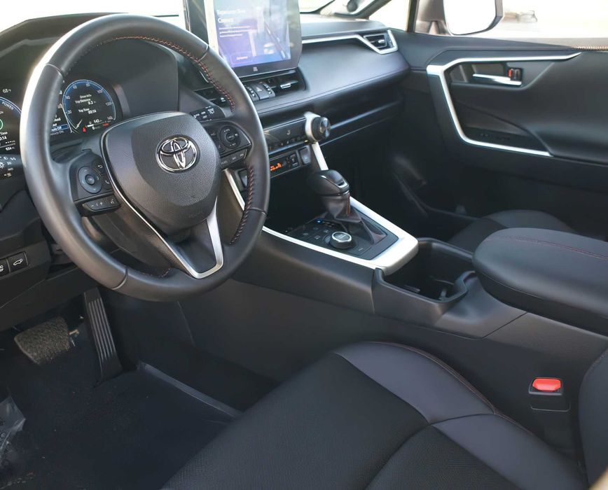 Toyota RAV4 Prime XSE      2024