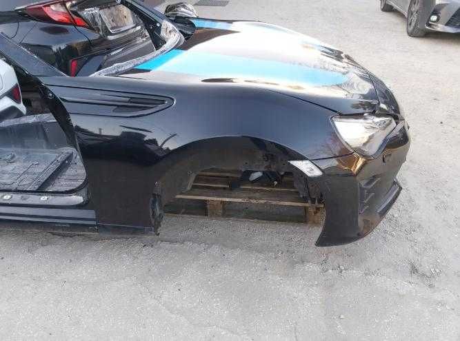 TOYOTA GT86 Бампер різна комплектація. Разборка