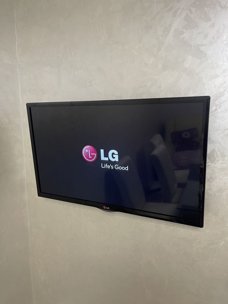 Телевізор LG 32LN5400-ZA