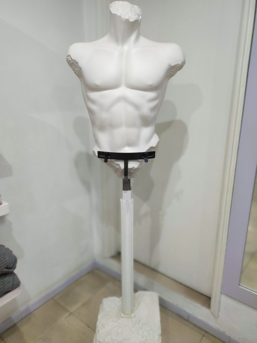 Manequim masculino ajustável