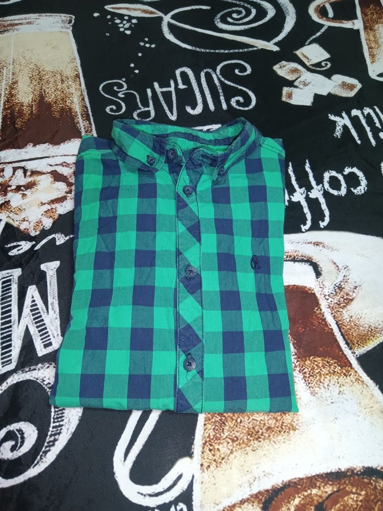 Camiseira Rebel 
11/12 anos
Usadas apenas duas vezes
Sem qualquer impe