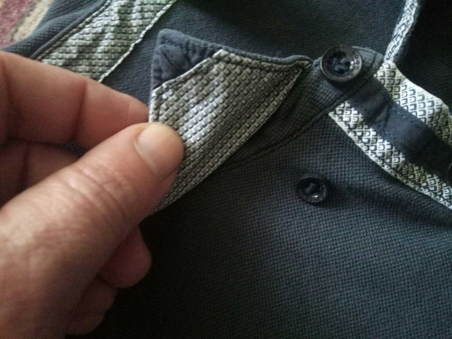 Продам футболку поло Hugo Boss большого размера.