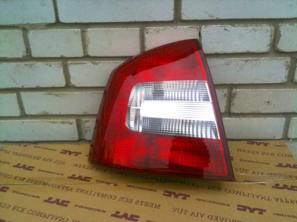 Фонарь Skoda Octavia A5 2009-2013 фонари Октавия А5 лифтбэк
