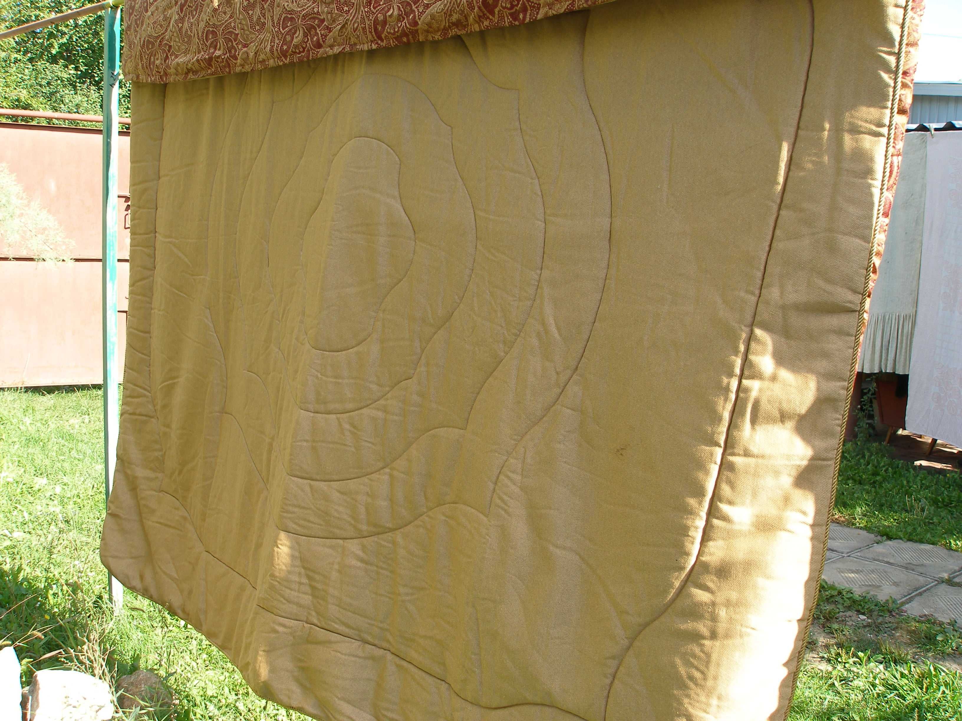 Продам покрывало -одеяло (пр -во США )253 х 233 см