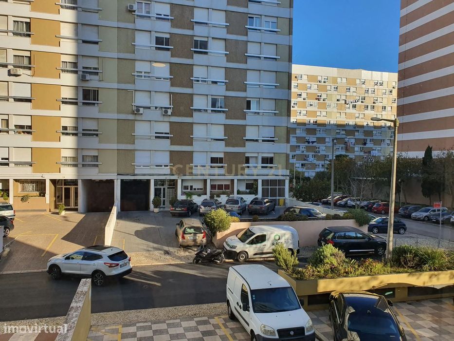 T4 para arrendar na zona da Portela