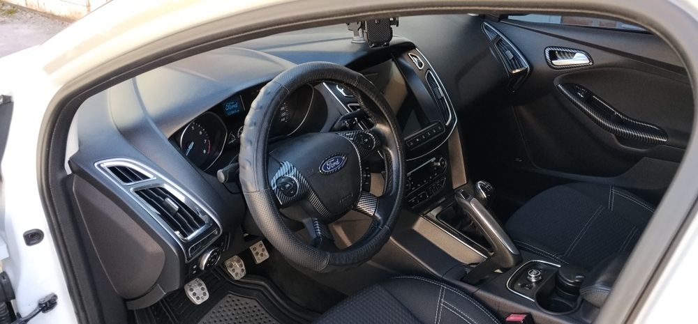 Ford focus 3 (2012)