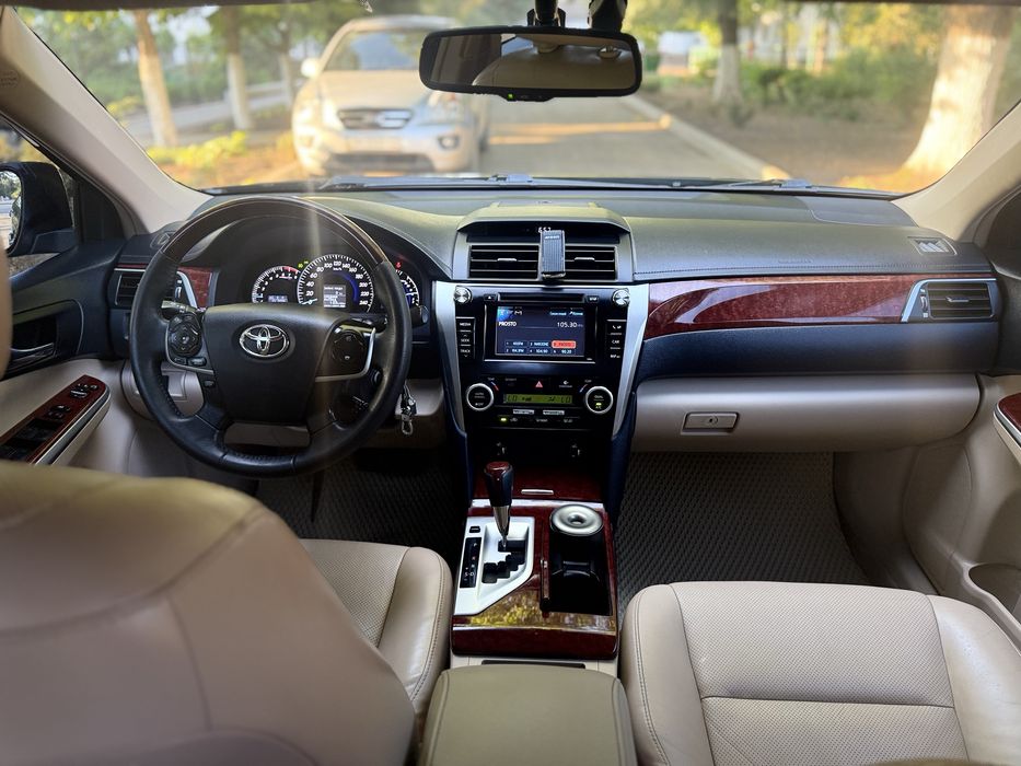 Продам Toyota Camry
