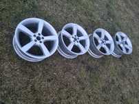 Sprzedam 4 felgi aluminiowe grupa VW 18cali 5*120 stan idealny,
