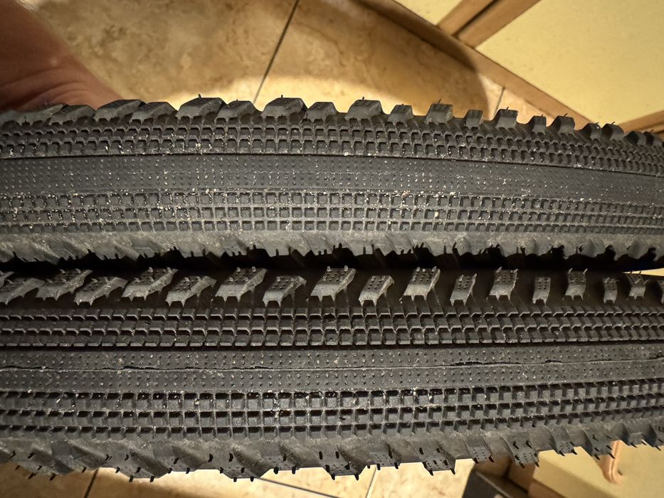 Opony schwalbe hurricane 2x